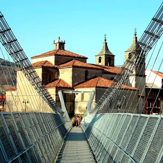 Puente colgante de Cangas de Narcea